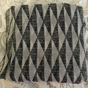 ❌SOLD ON CP❌Manaola Silk Scarf